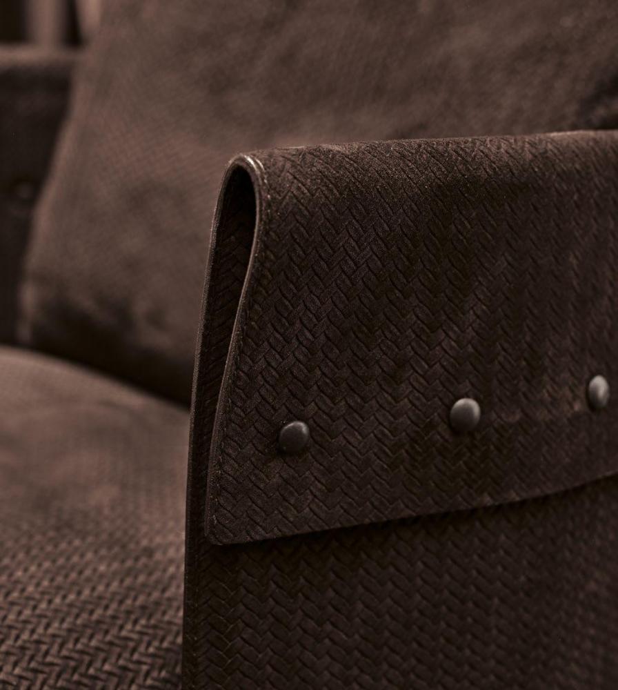 d8d5ec1861c9b6a3ee25921333476cf4