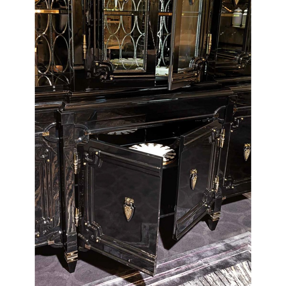 WINDSOR CREDENZA 01