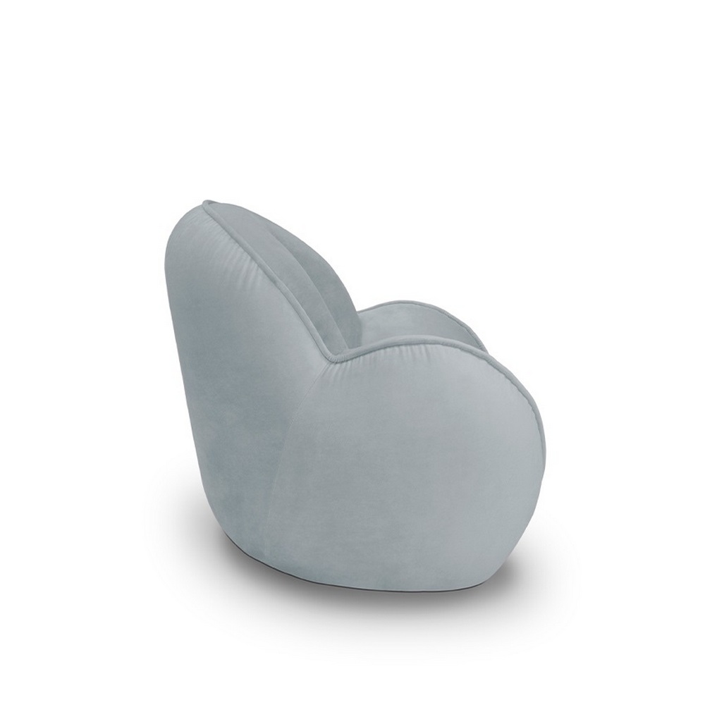 DAINTY20ARMCHAIR 01