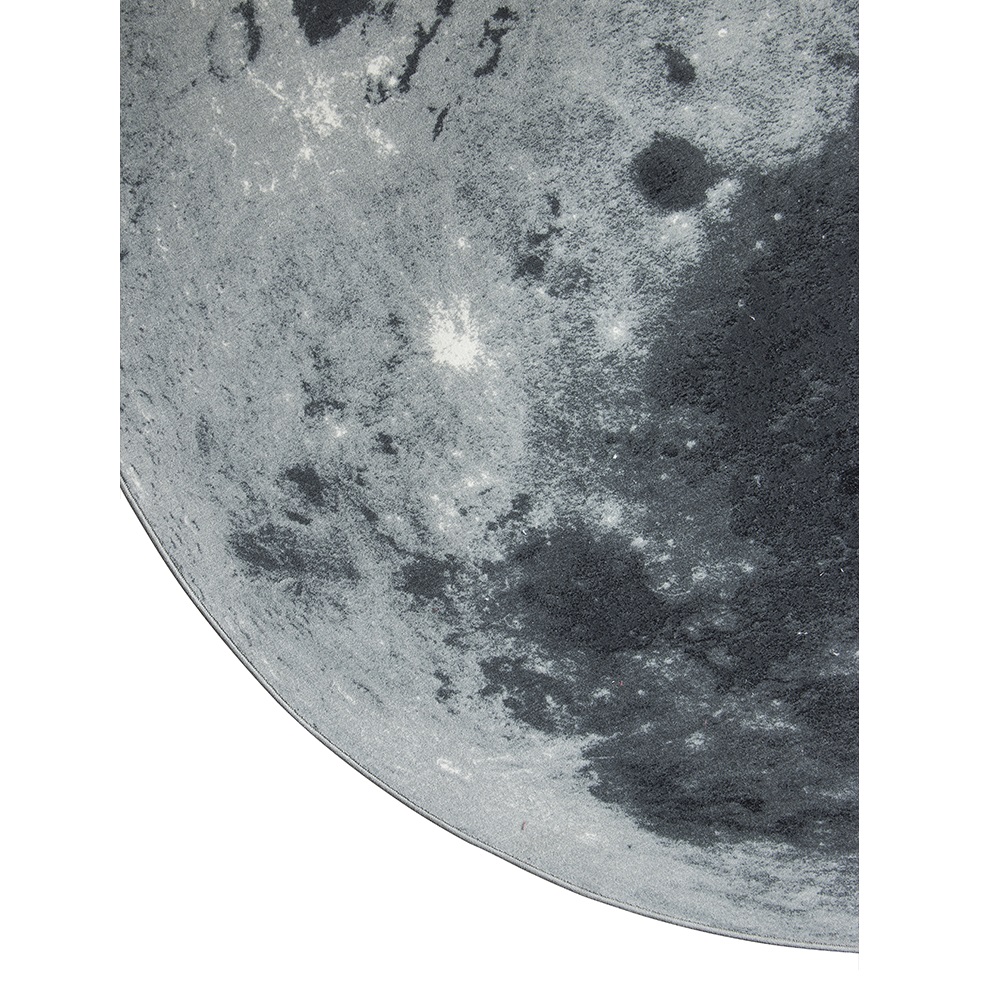 MOON 02