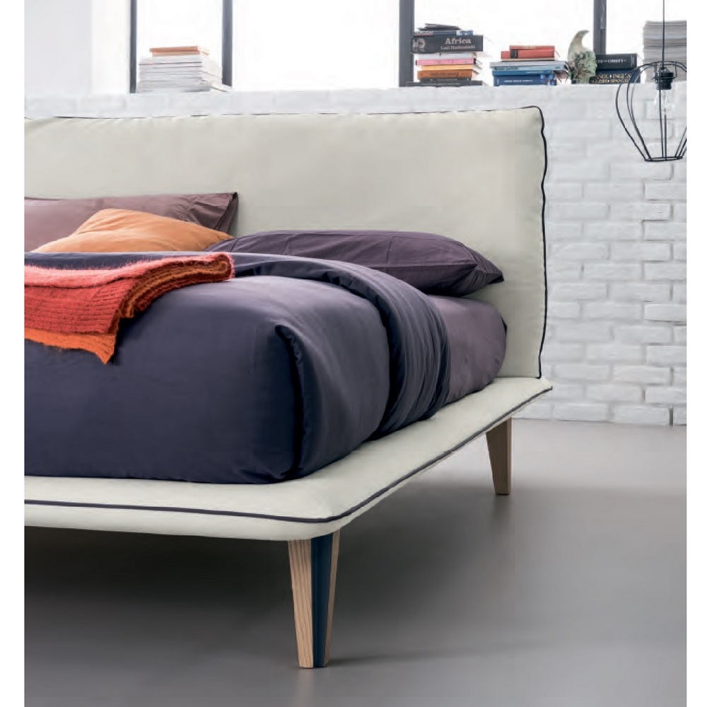 EXTRA BED 01