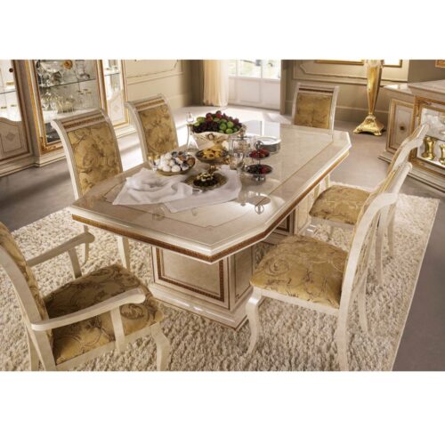 Leonardo table
