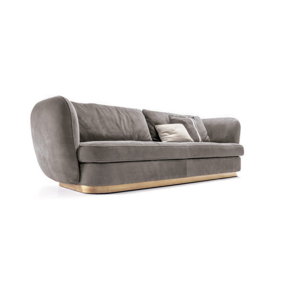 LEO LARGE 02