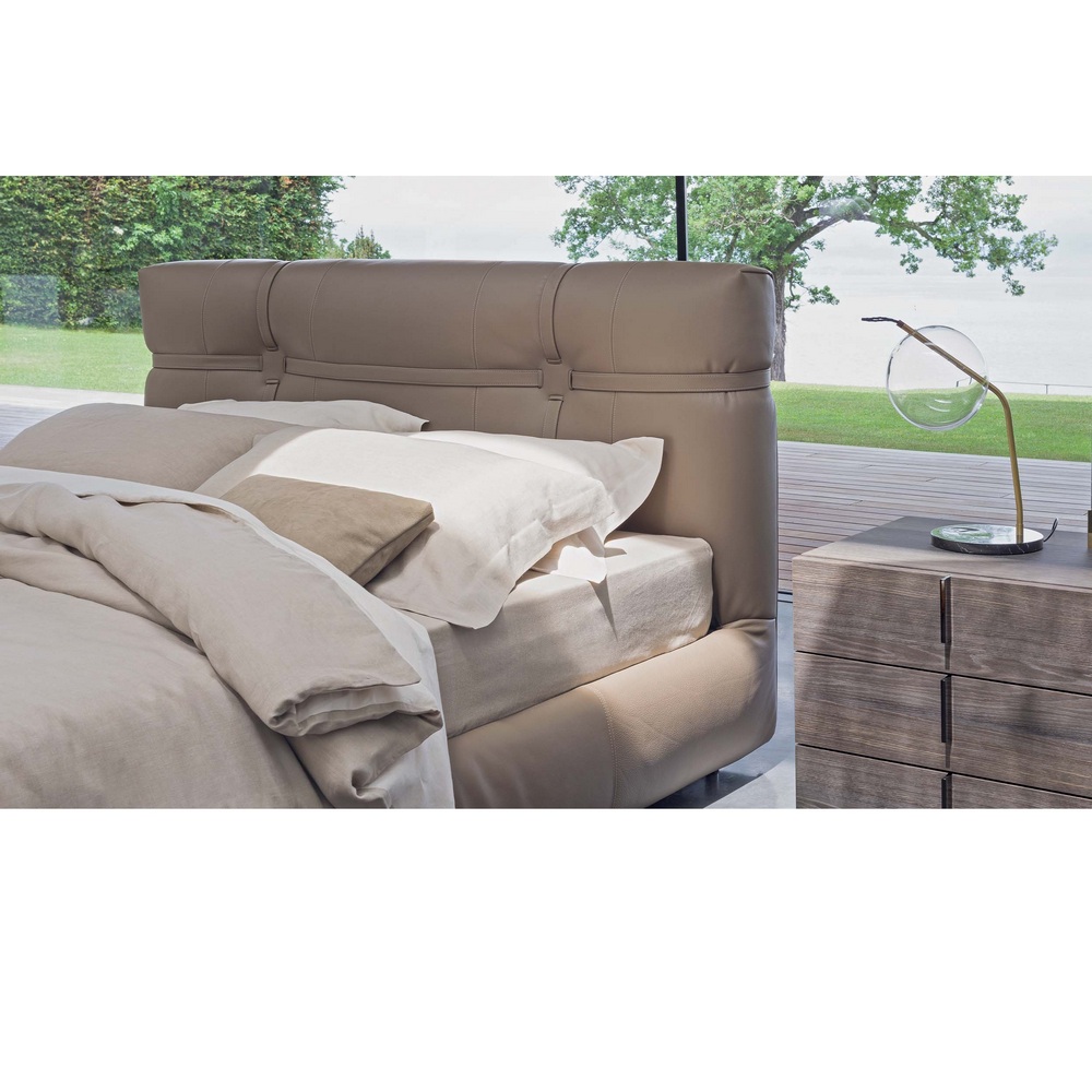 NewBond 01 Flou