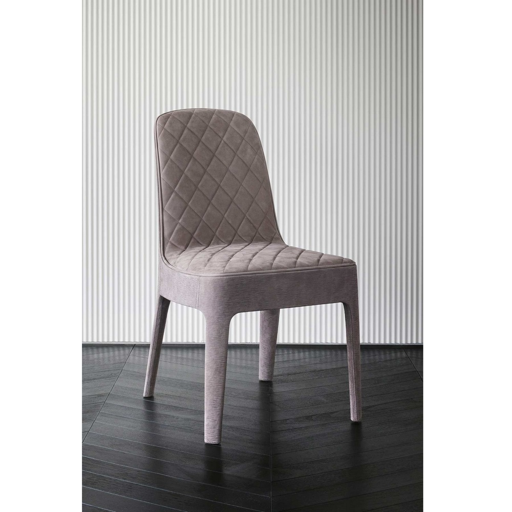 ARIA Chair 01