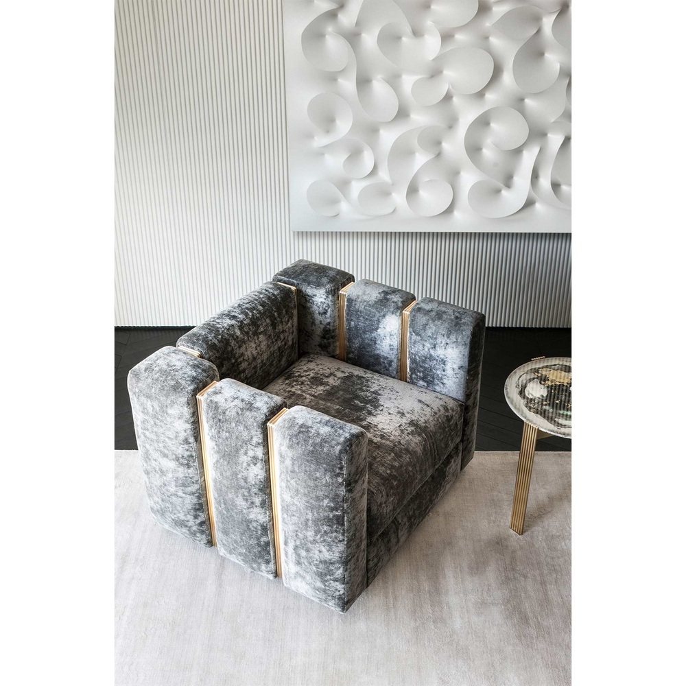 CLUB Armchair 01