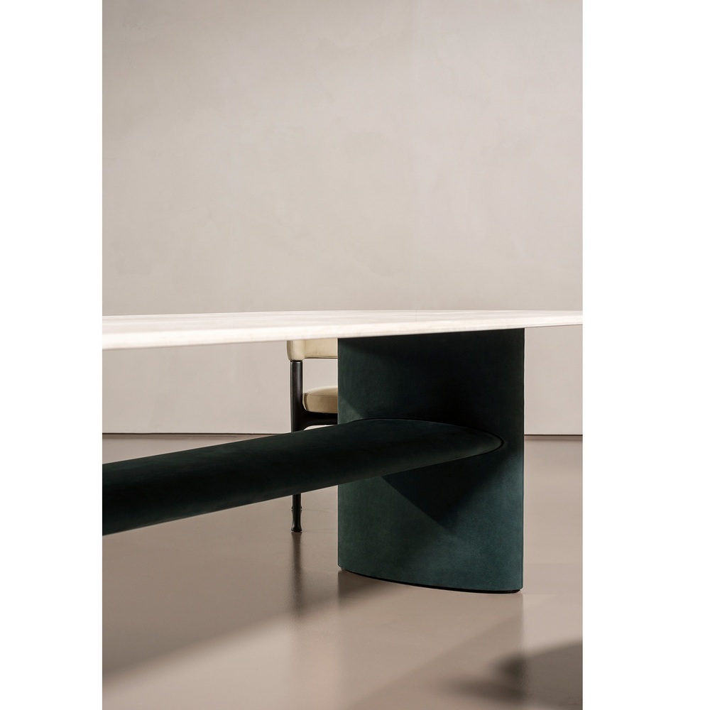 ELLIPSE 02