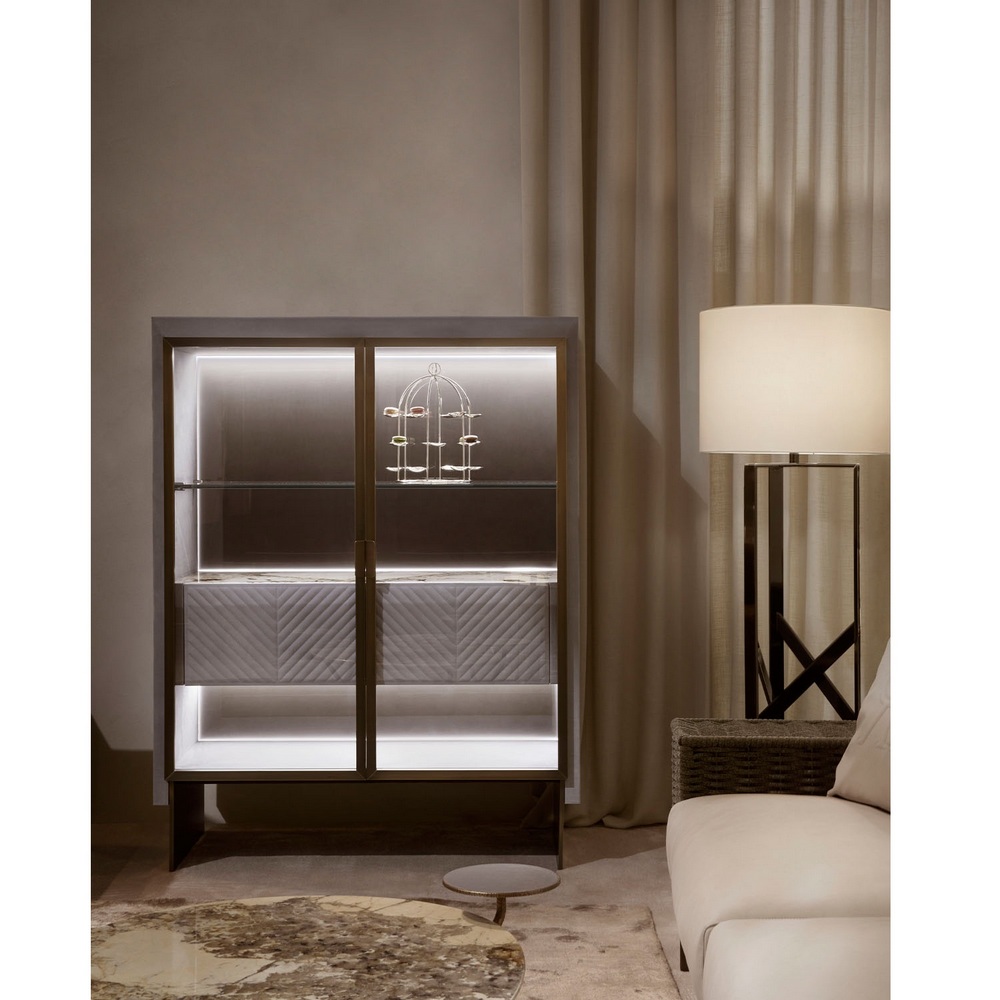 IOLE Sideboard 02