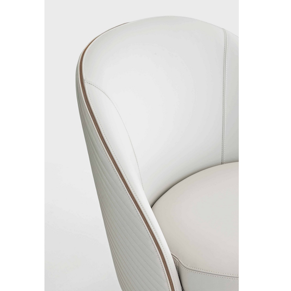 PERLA Armchair 01