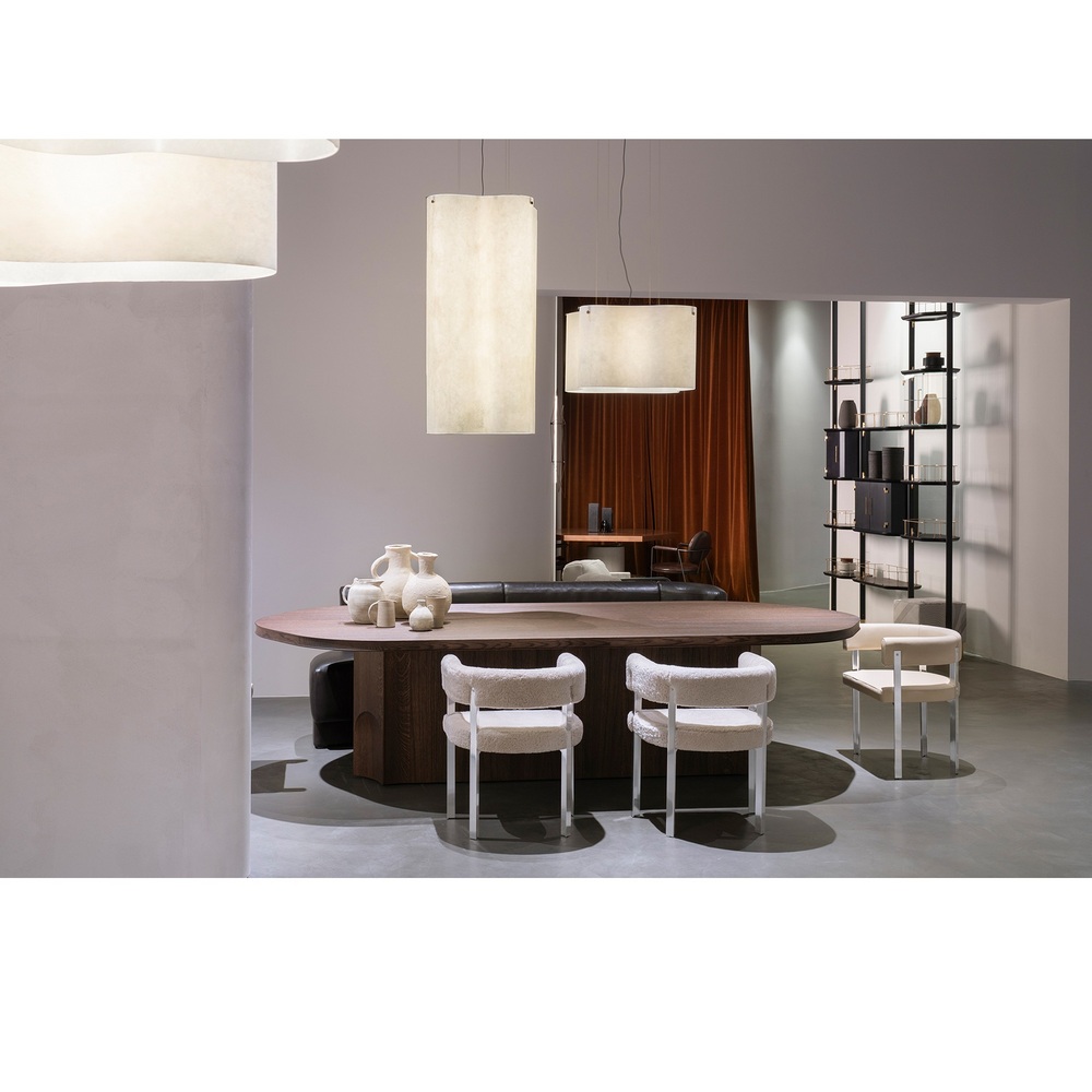 T CHAIR 03