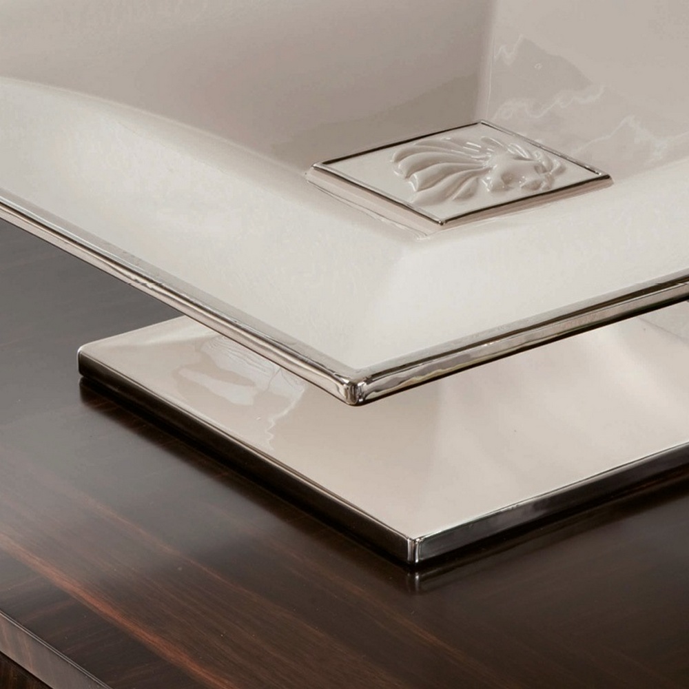 Daydream monike center tray 01