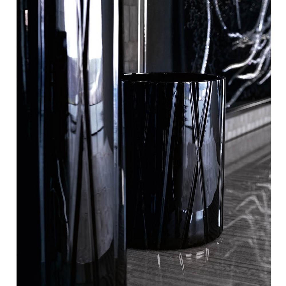 Manhattan black 01