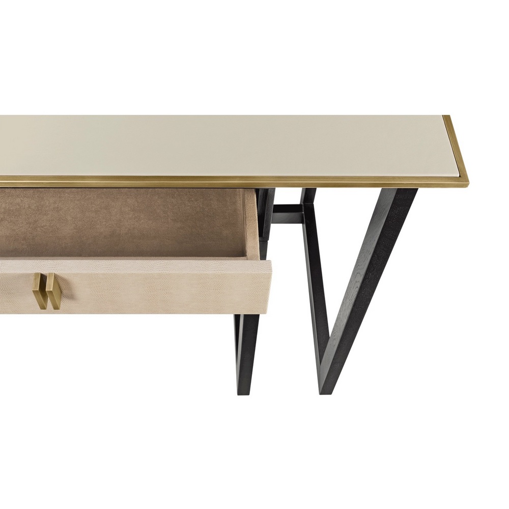 BALI desk 04