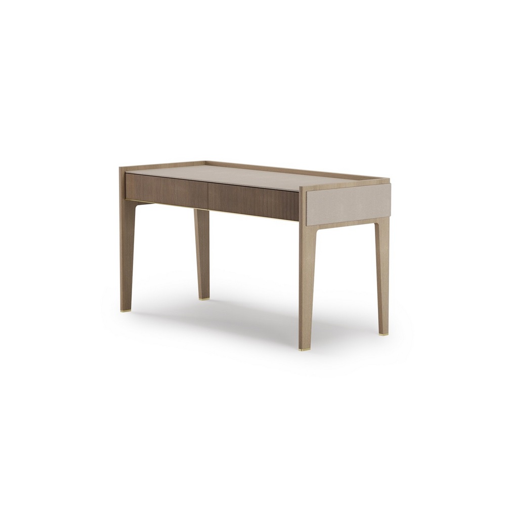 HVAR desk 01