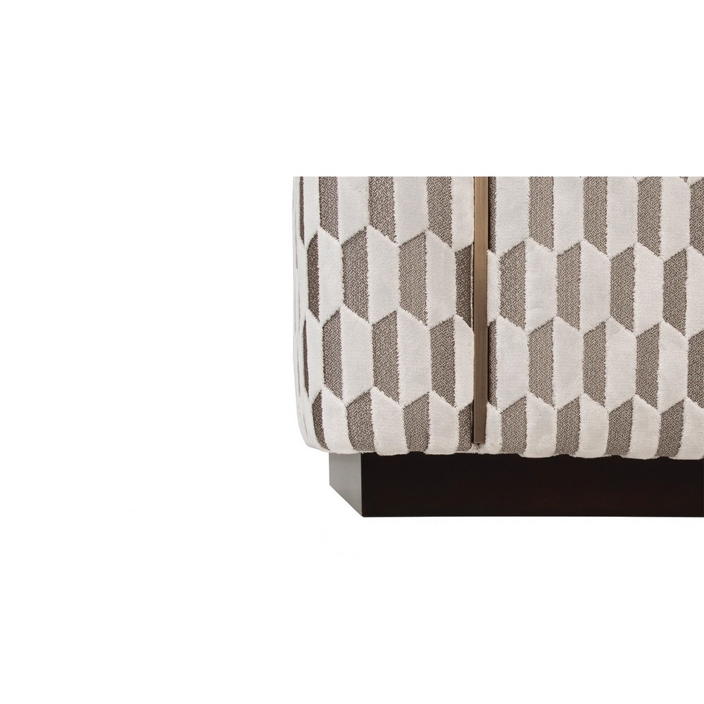 UBUD stool 02