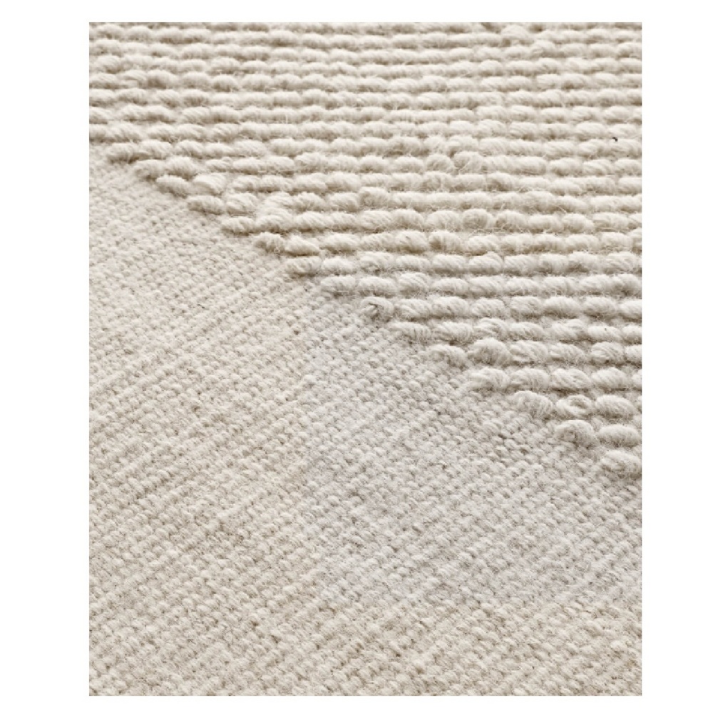 Plain02W 02