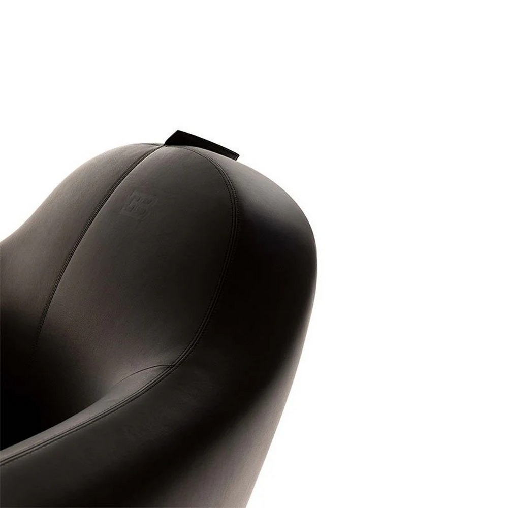 Noire arm 01