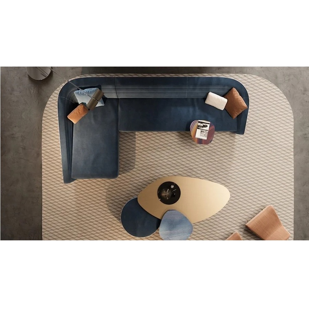 GRANTURISMOSOFA 02