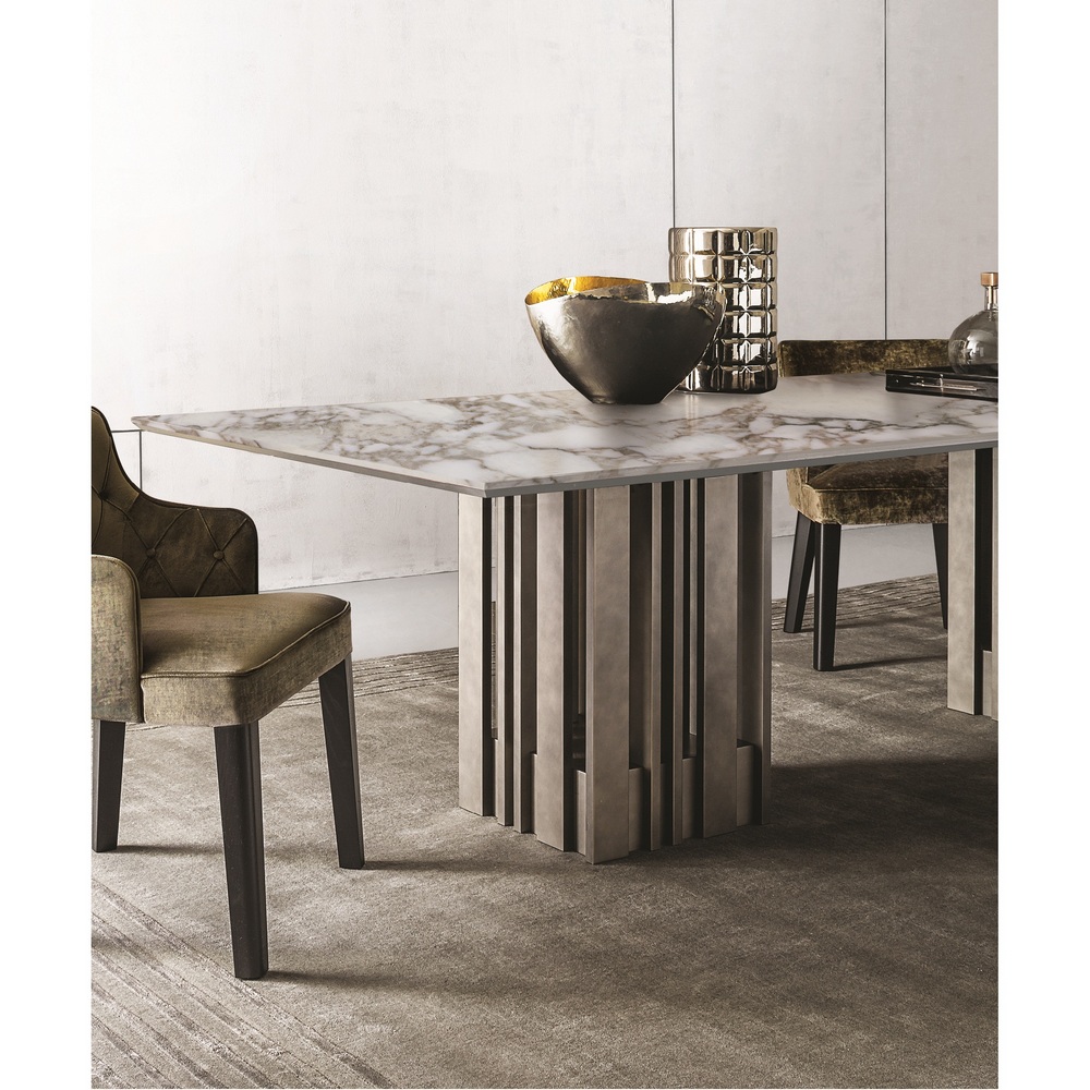 Empiretable 01